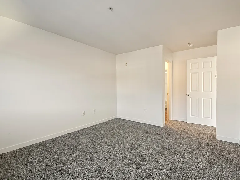 Valley Springs Apartments — Photo 26