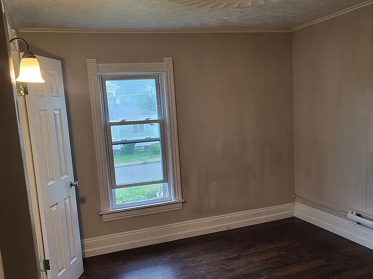 138 Caroline Ave — Photo 15