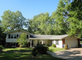 766 Sulphur Spring Ct, Ballwin, MO 63021