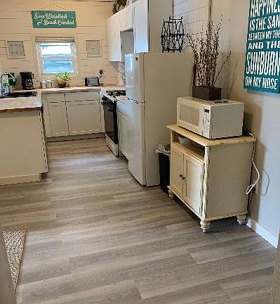 2nd image of 608 Fig Dr #2