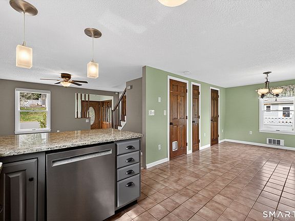 4th image of 8 High Street