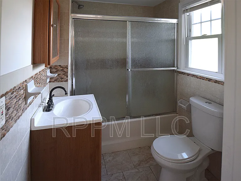 488 Heywood Ave #2 — Photo 7