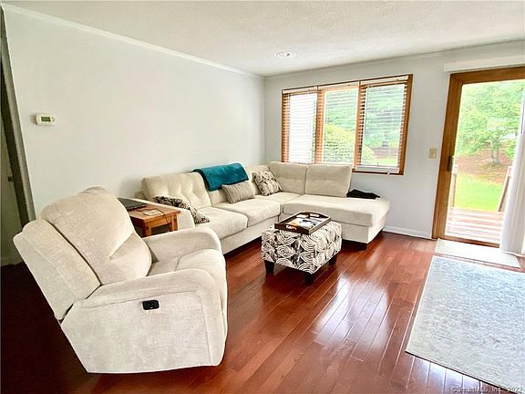 2nd image of 10 Arthur Dr #3