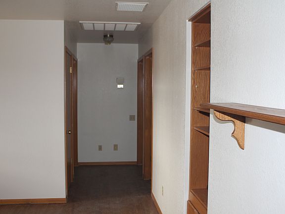 3rd image of 61 Keywester Dr