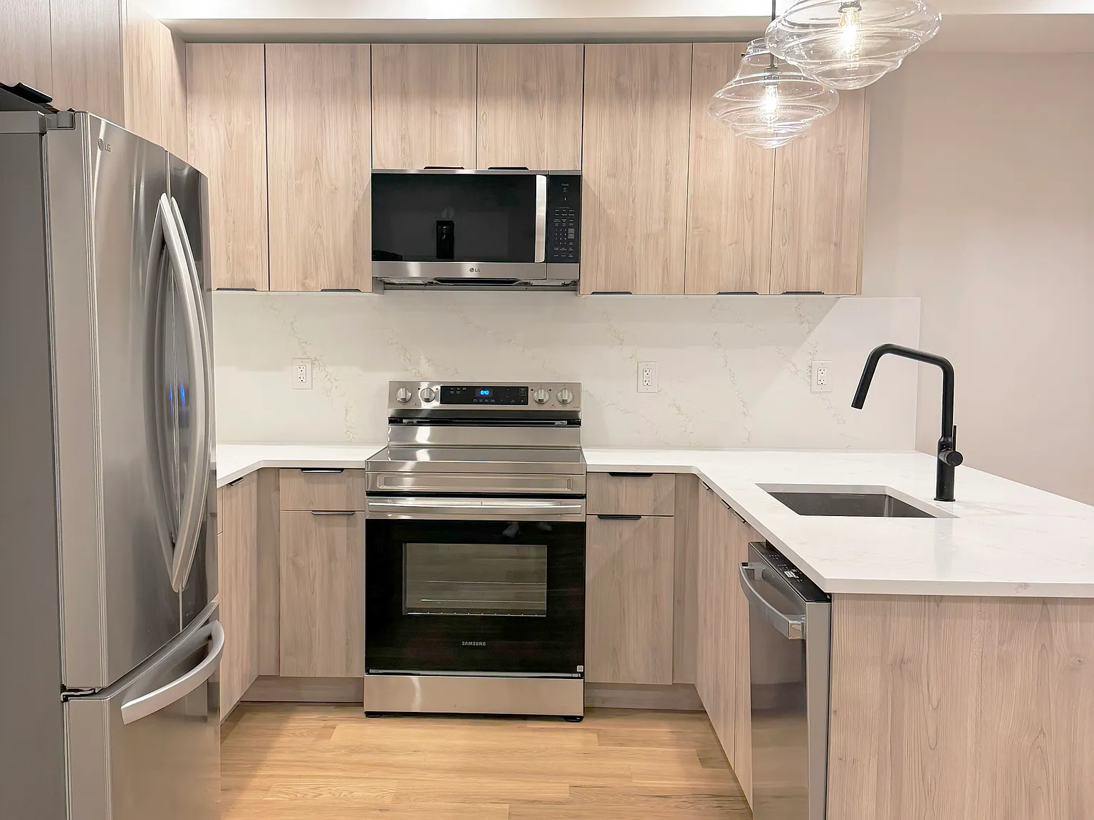 1506A Pacific Street — Photo 1
