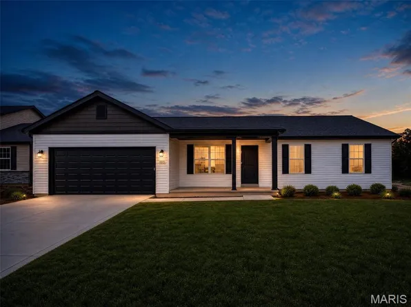 1015 Samwise St, Wright City, MO 63390