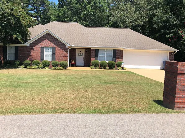 234 Brentwood Dr, Pontotoc, MS 38863