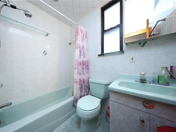 3903 Seventh Avenue image 11 of 29