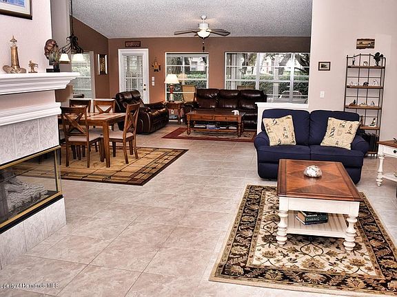 5th image of 7476 Willow Brook Dr