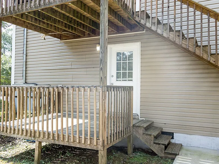 402 Hall St #A — Photo 12