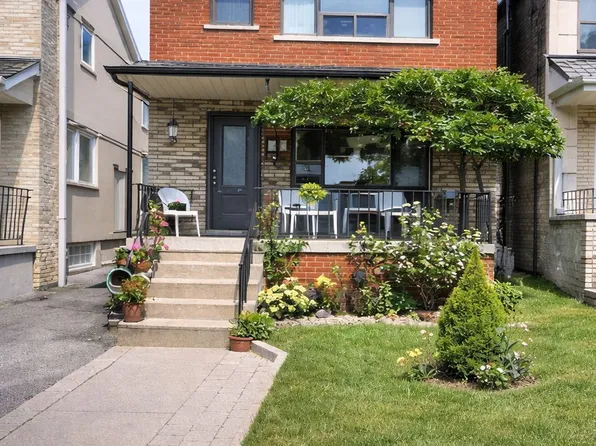 166 Schell Ave, Toronto, ON M6E 2T1