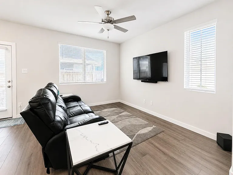 624 Pelican Dr — Photo 31