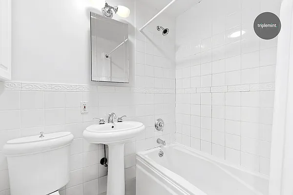 Rented by Triplemint | media 9