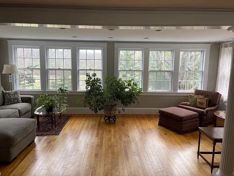 142 Russell Ave — Photo 16