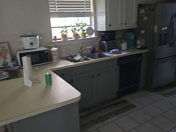 2nd image of 17359 Lavell Rd