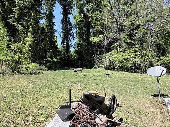4th image of 431 Pomona Cir SW