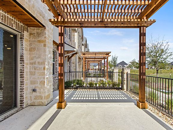 3rd image of 2853 Enfield Colony