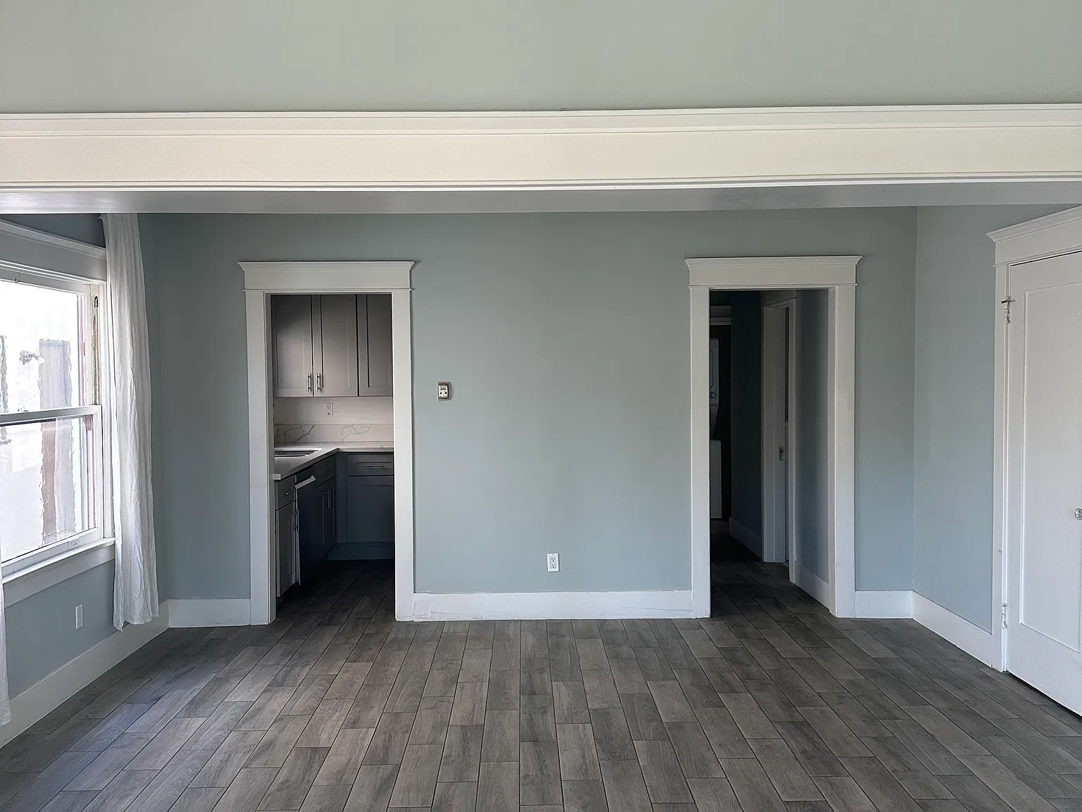 1 bed, 825 sqft, $3,000 — Photo 3