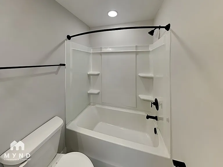 586 W End Dr — Photo 26