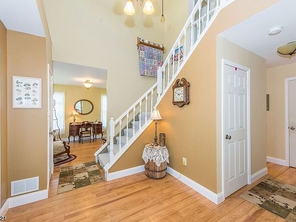 3rd image of 1 Willow Cir #901