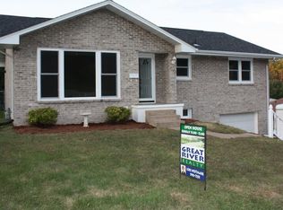 2149 Jonathan Ln, Dubuque, IA 52001
