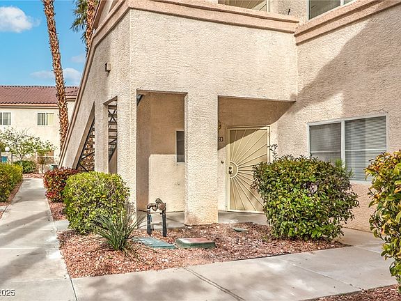 2nd image of 2109 Echo Bay St Unit 104