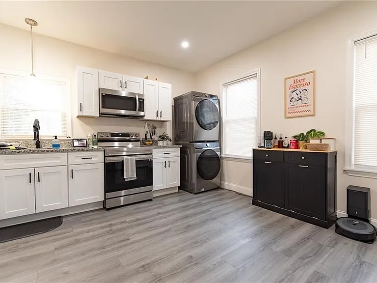 49 Hollis St #1 — Photo 6