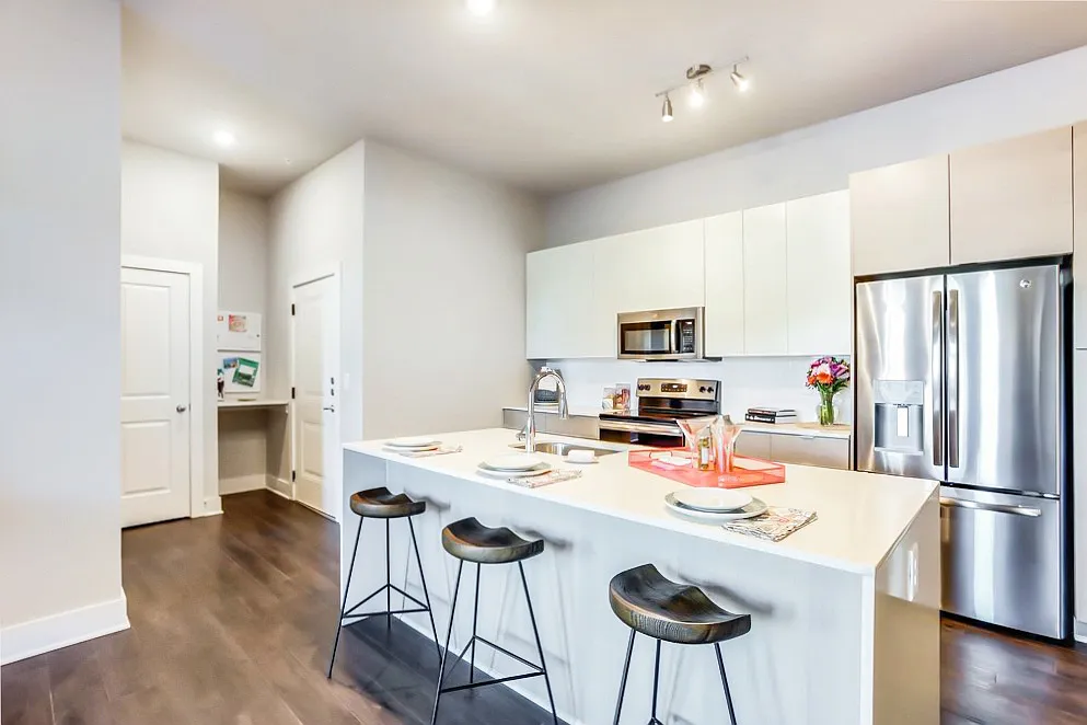 17 South Apartments — Photo 2