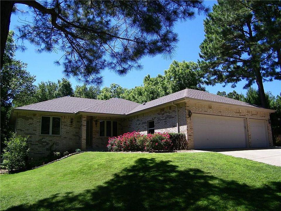 1st image of 1 Brigadoon Cir