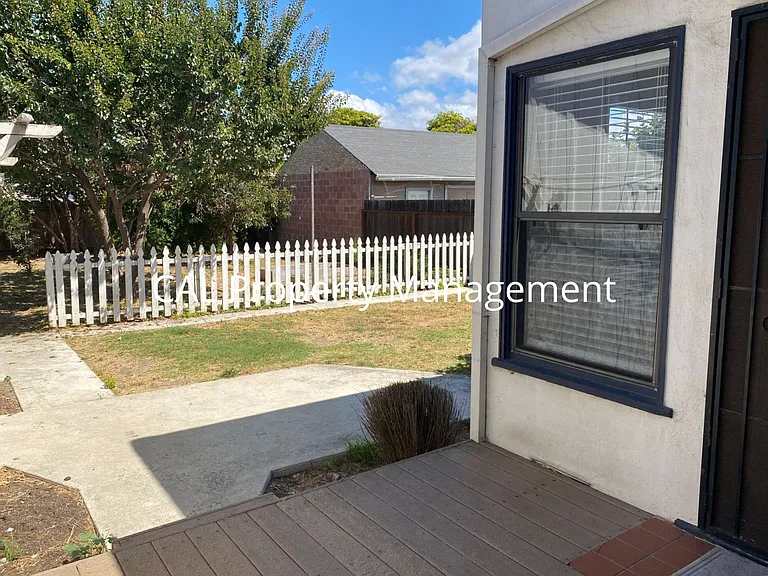 33 Harvest St — Photo 22