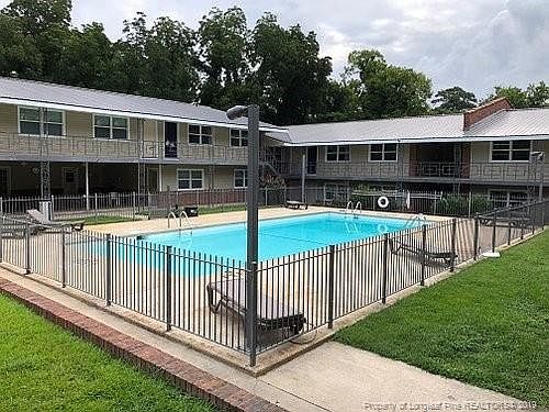 1st image of 412 Oakridge Ave APT 6