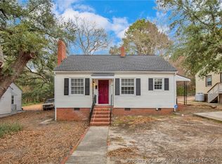 216 Hawthorne Rd, Fayetteville, NC 28301