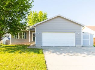 1009 13th St SE, Bondurant, IA 50035