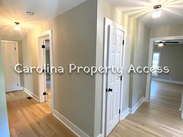 2928 Evans Rd — Photo 16