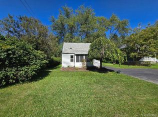 26170 Wick Rd, Taylor, MI 48180