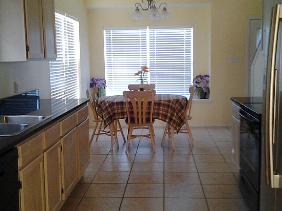 4th image of 3828 Aspen Dr