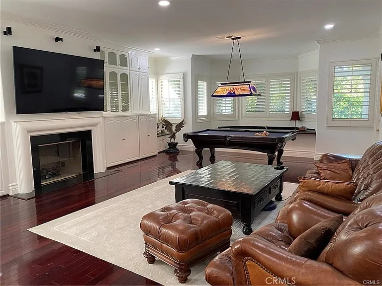 5267 Newcastle Ln — Photo 9