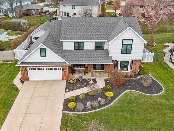 3rd image of 1075 Sweetwater Trl
