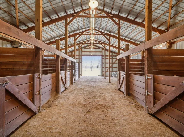 12160 Lindo Trl, Lindstrom, MN 55045