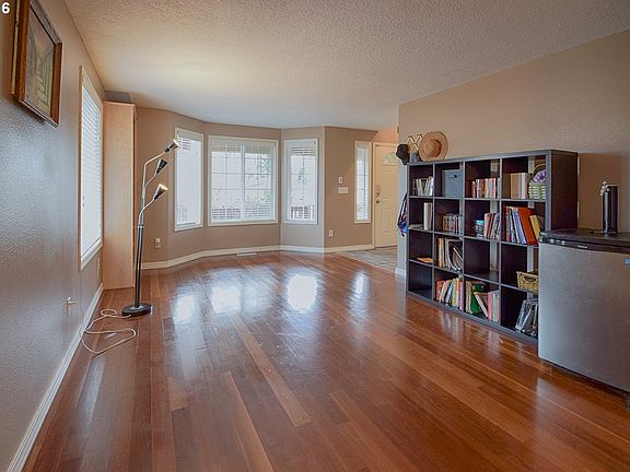 4th image of 11704 NE 2nd Ct