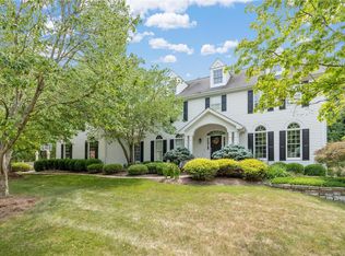16142 Wilson Manor Dr, Chesterfield, MO 63005