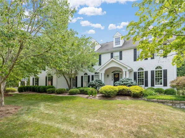 16142 Wilson Manor Dr, Chesterfield, MO 63005