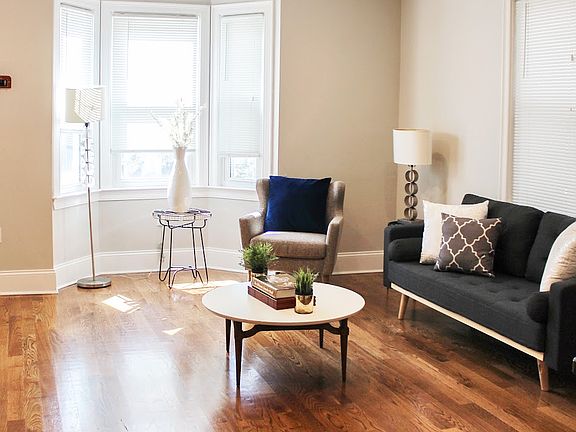 2nd image of 60 Boylston St #1