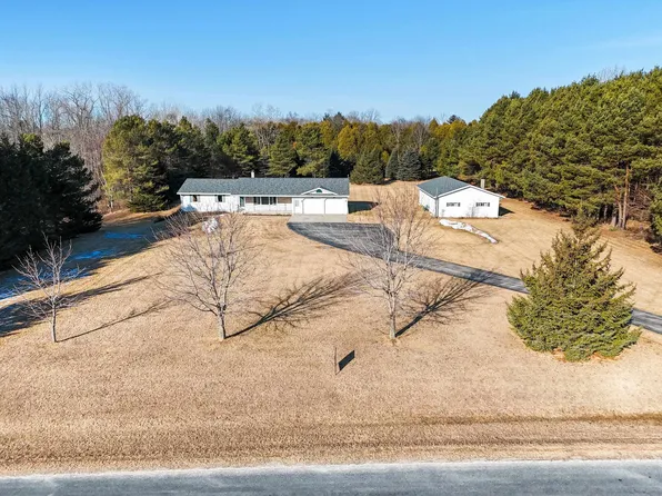 N2065 Saint Peters Rd, Kewaunee, WI 54216
