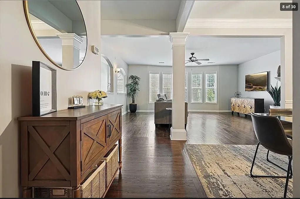 4 bed, 3.5 bath, 2580 sqft, $3,200 — Photo 3