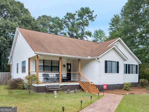 385 Cook Dr, Ellenwood, GA 30294