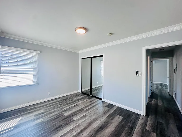 29 N Hidalgo Ave #F — Photo 7