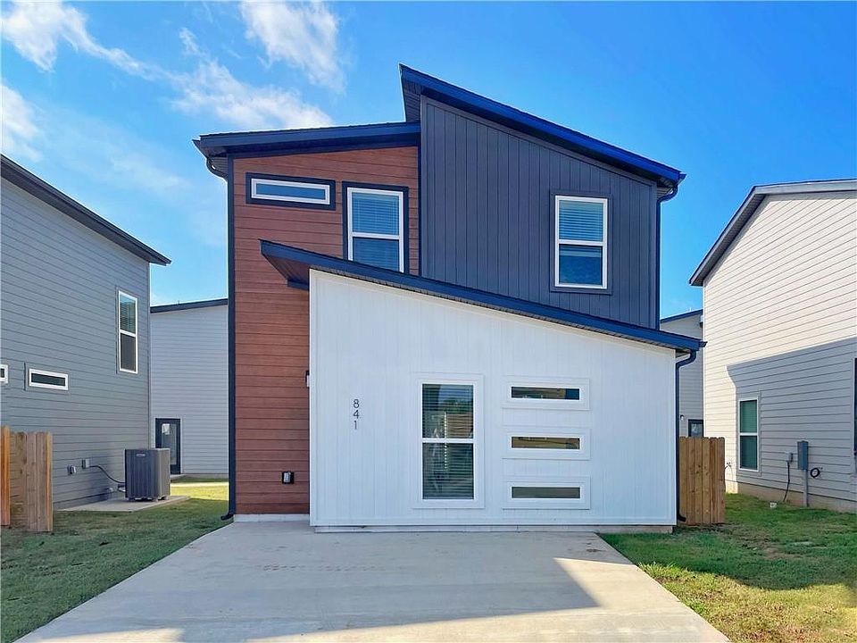 1st image of 841 Boardwalk Ave
