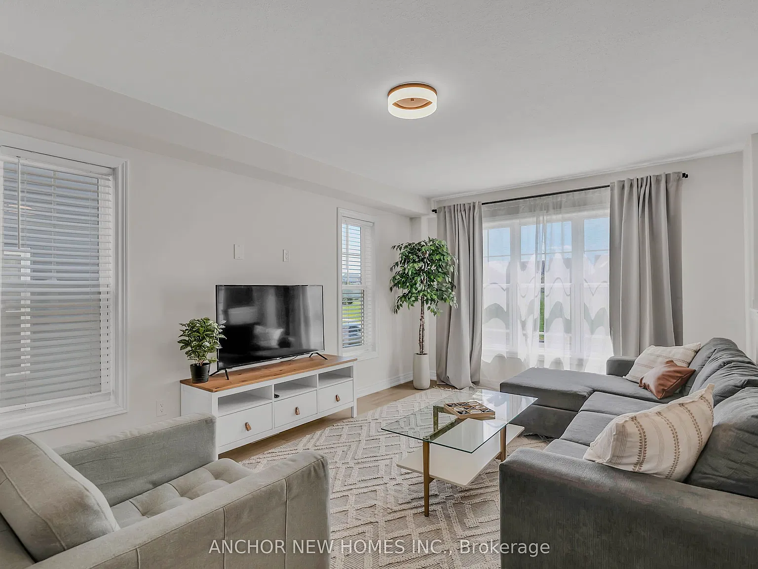 3 bed, $2,850 — Photo 4