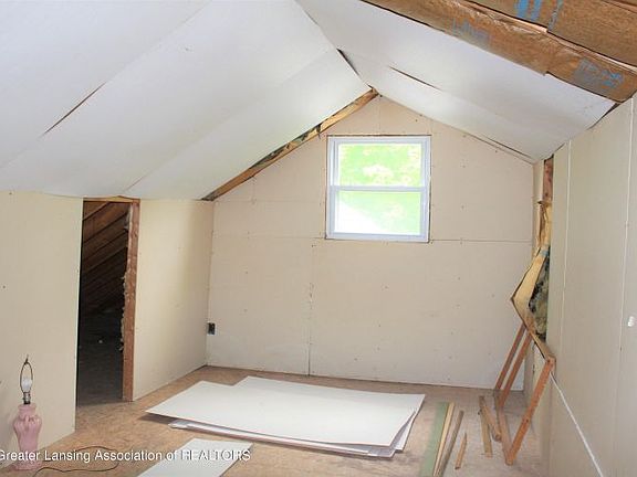 5th image of 448 N Cochran Ave